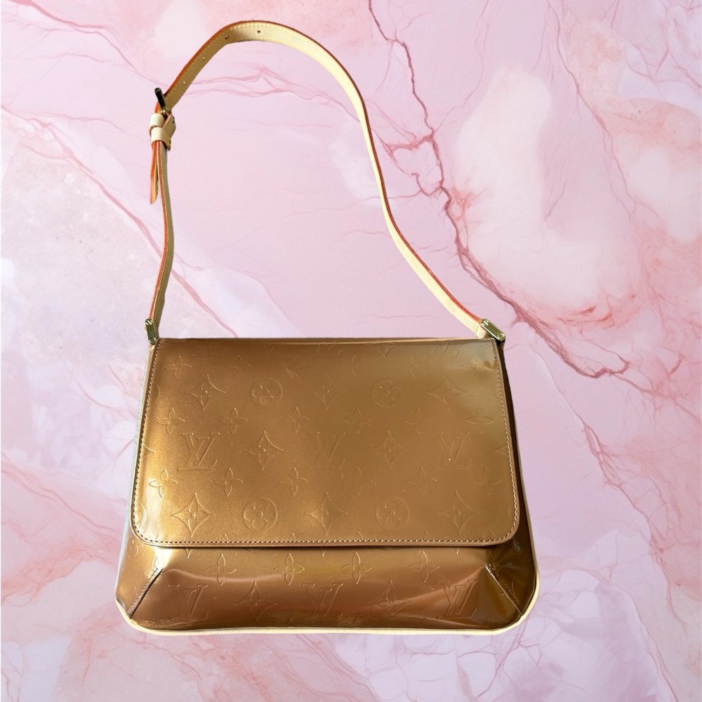 Authentic Louis Vuitton Thompson Street Vernis bag. Never been used. Y2K Luxury.